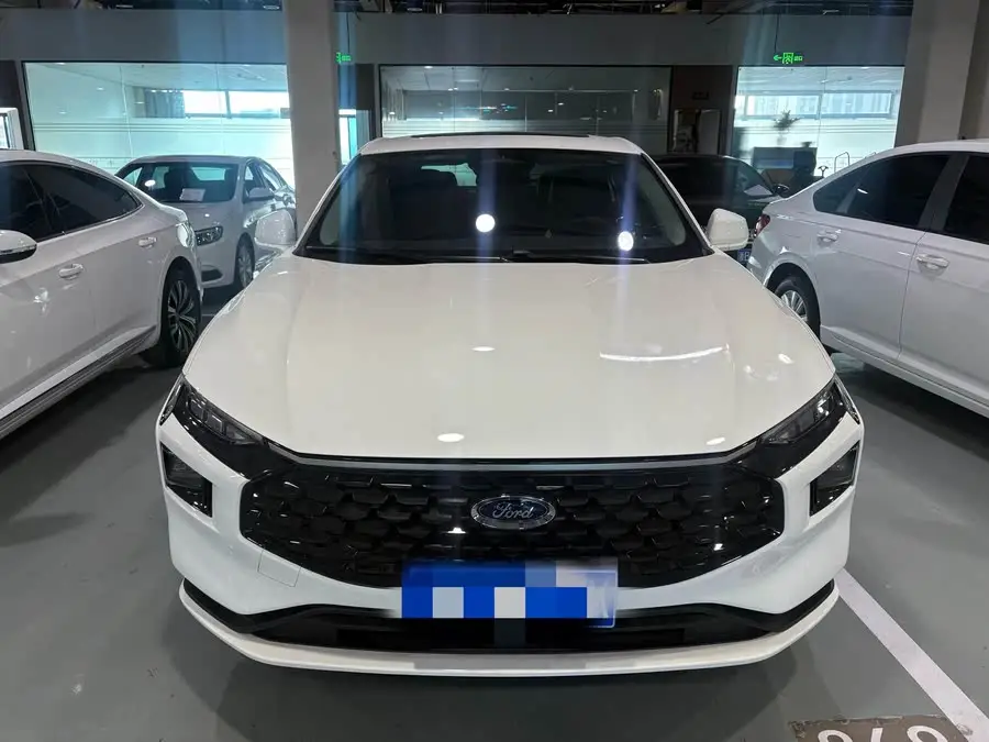 2025 Ford Mondeo 2.0T EcoBoost Luxury