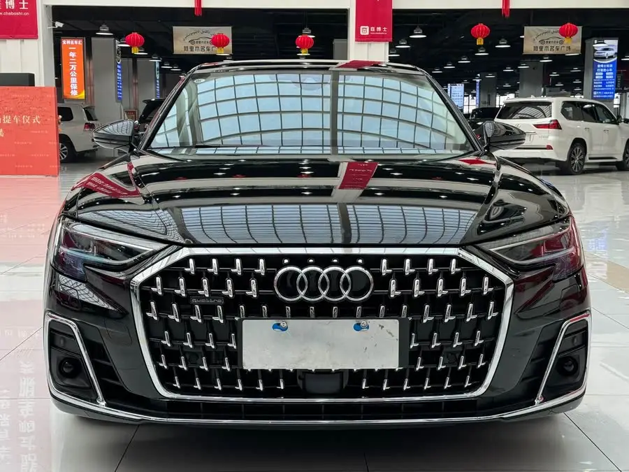 أودي A8 2025 طراز A8L 45 TFSI quattro الفاخر