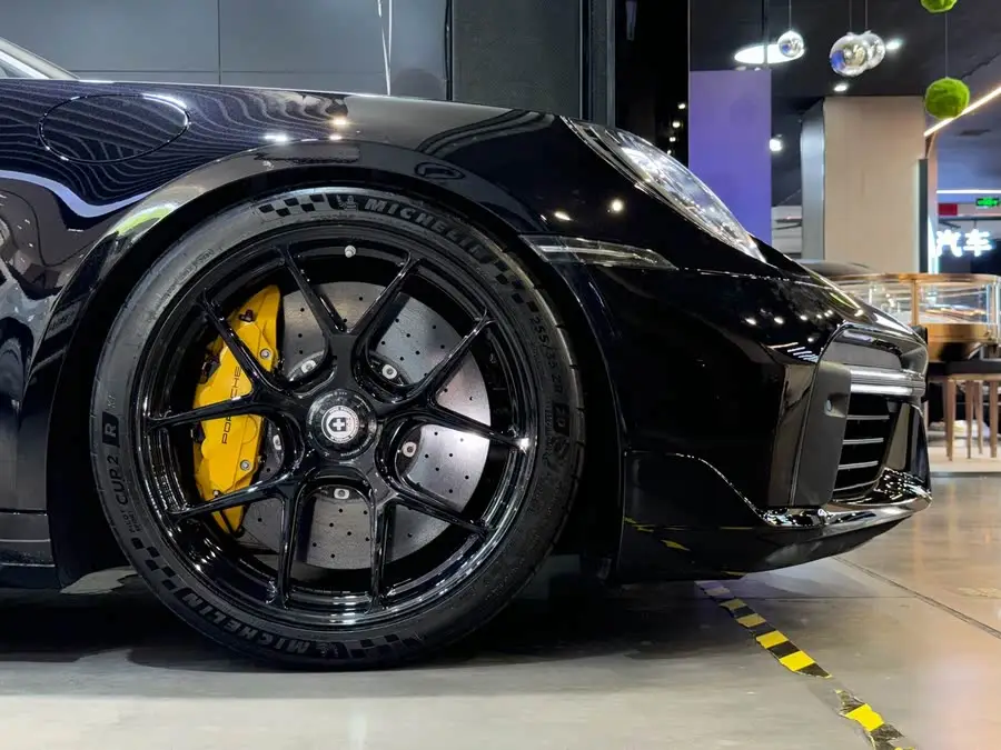 Porsche 911 2022 Turbo S 3.7T