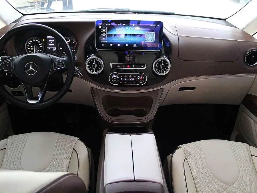 فان فيتو 2021 نسخة 2.0T للأعمال 7 مقاعد