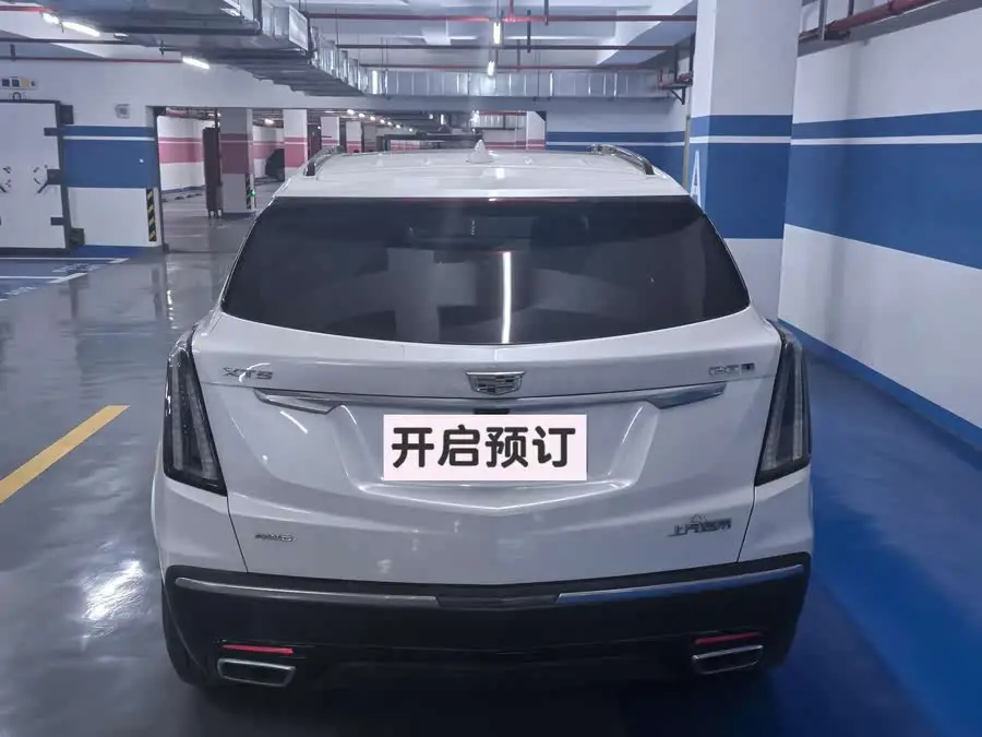 كاديلاك XT5 2023 2.0T دفع رباعي فئة متميزة (الإصدار النهائي)