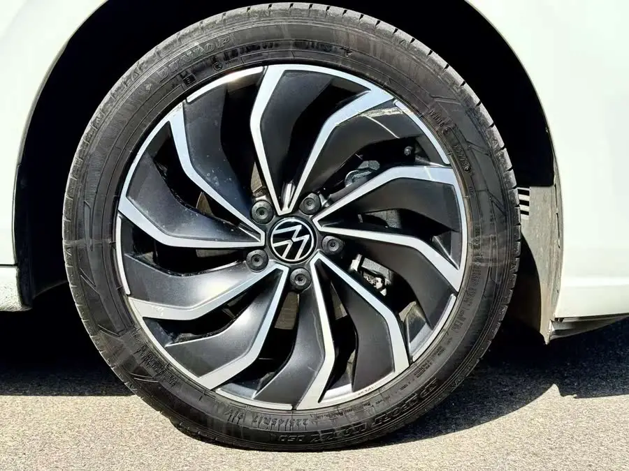 Golf 2023 Model Facelift 280TSI DSG Pro