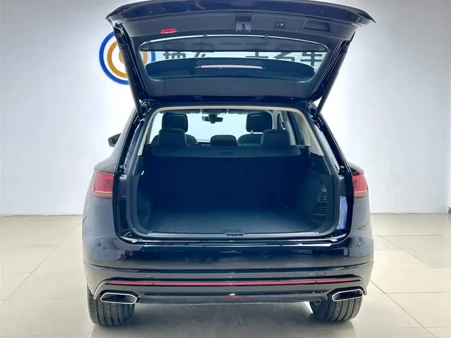 Touareg 2021 3.0 TSI R-Line Classic Sport Package