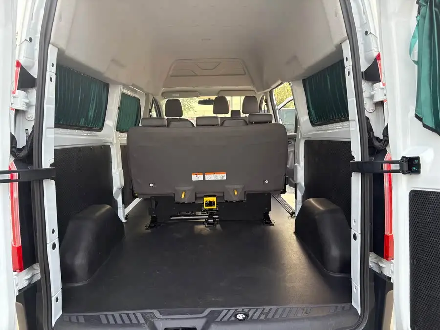 Ford Transit 2019 2.0T Diesel Multi-Purpose Commercial Vehicle Mid-Axis Mid-Top 6-Seater National VI