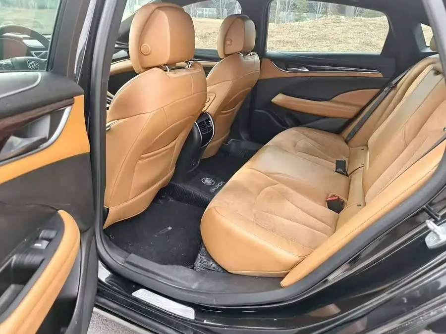 بويك لاكروس 2021 652T بريميوم