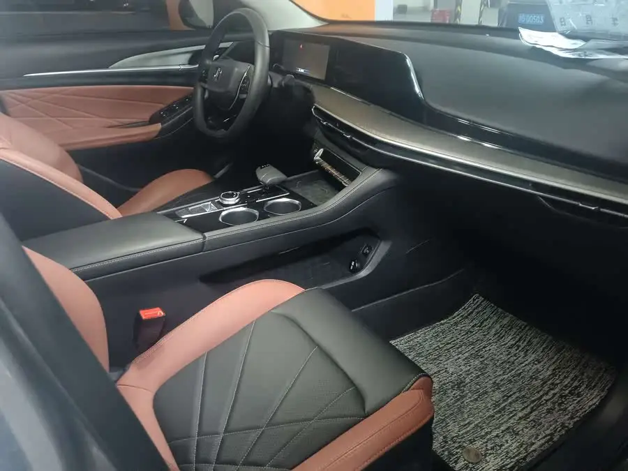 Yidong 2022 PLUS Blue Whale NE 1.4T GDI DCT Flagship Version