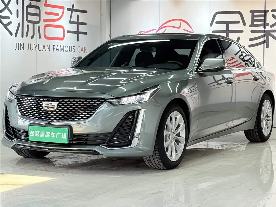 كاديلاك CT5 2023 28T فاخرة (الإصدار القياسي)