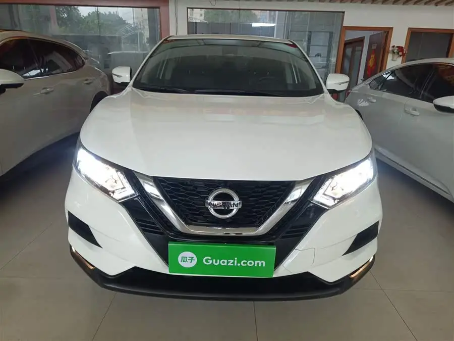 نيسان قشقاي 2021 2.0 لتر CVT الذكي