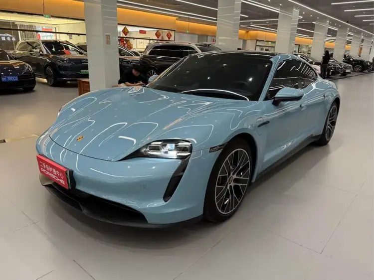 Taycan 2022 Model Facelift