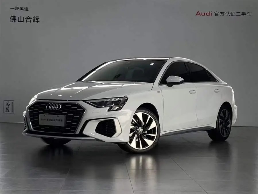 أودي A3 2023 A3L ليموزين 35 TFSI طراز رياضي أنيق