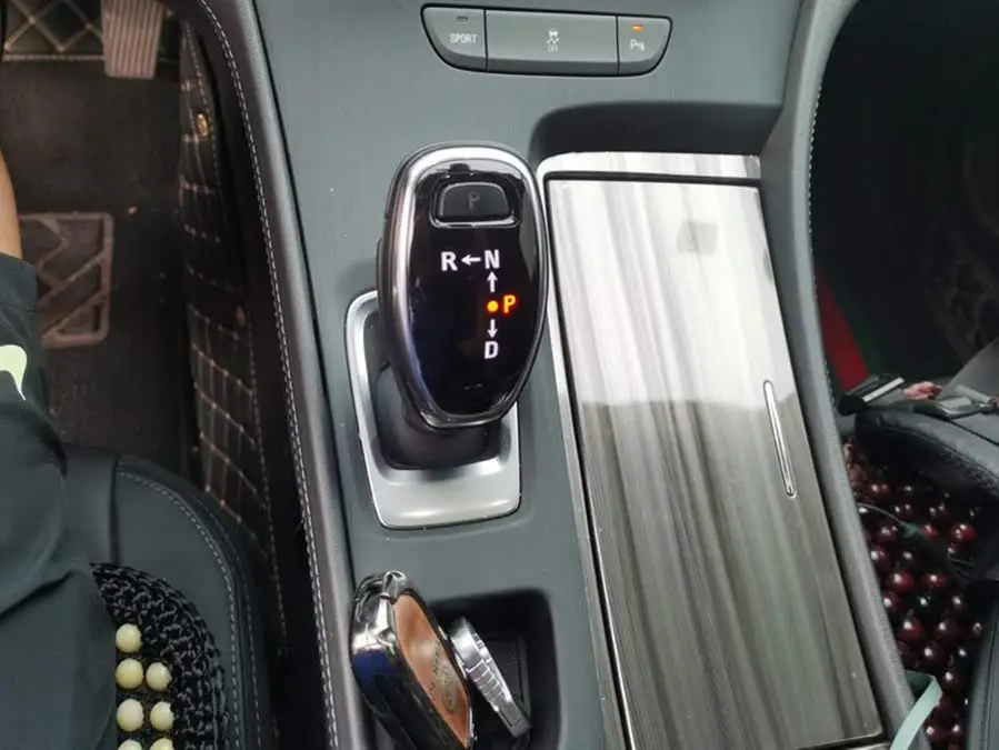 بيوك لاكروس 2022 652T الفاخرة