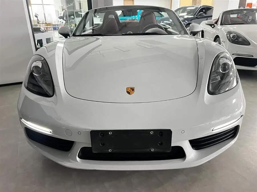 Porsche 718 2022 Model Boxster 2.0T