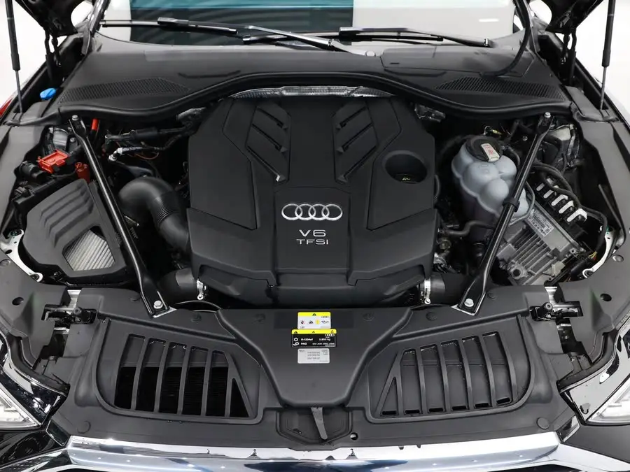 أودي A8 طراز 2022 A8L 50 TFSI كواترو إصدار الراحة النسخة الجامع