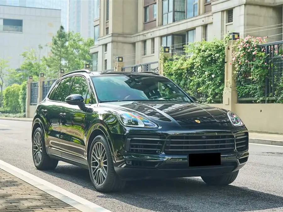 2023 Cayenne 3.0T Platinum Edition