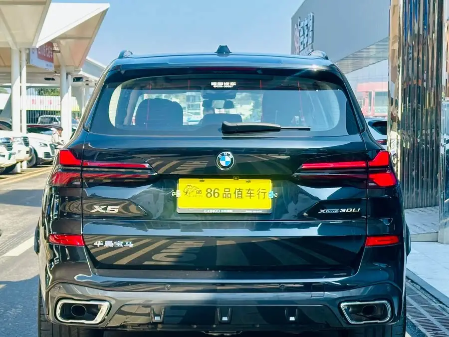 بي إم دبليو X5 2023 xDrive 30Li باقة M الرياضية الليلية الحصرية