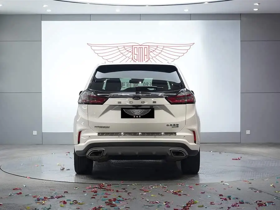 2021 Edge PLUS EcoBoost 245 Two-Wheel Drive Luxury 7-Seater