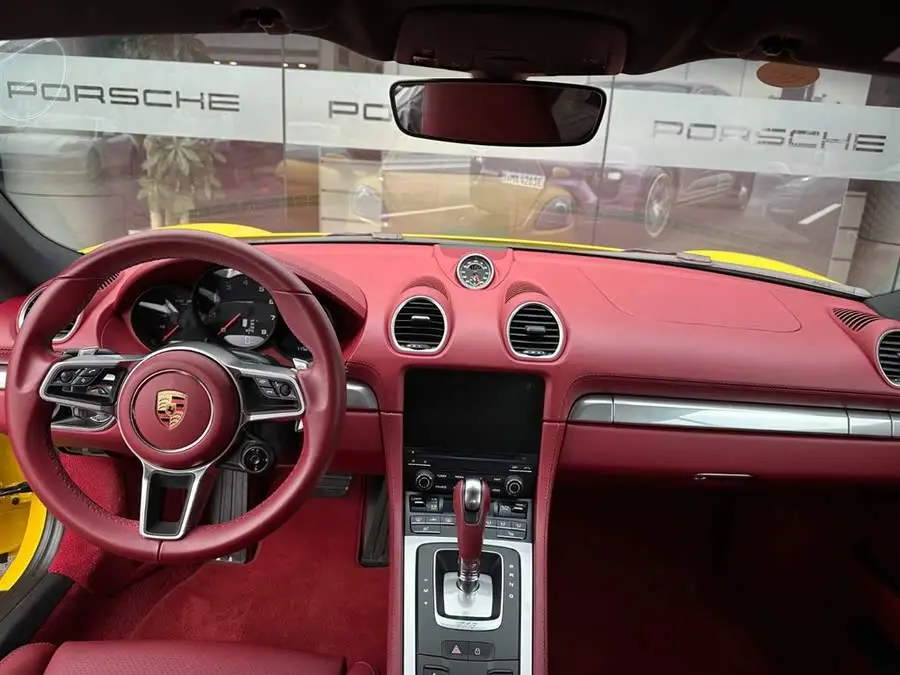 Porsche 718 2022 Cayman 2.0T