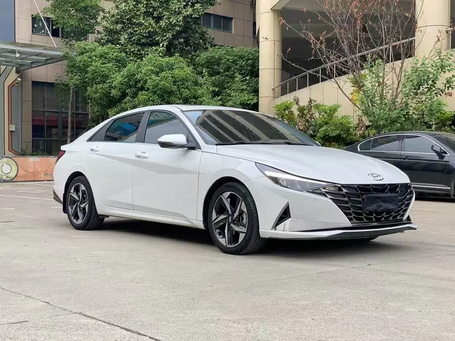 إلنترا 2022 1.5 لتر CVT لكس بريميوم