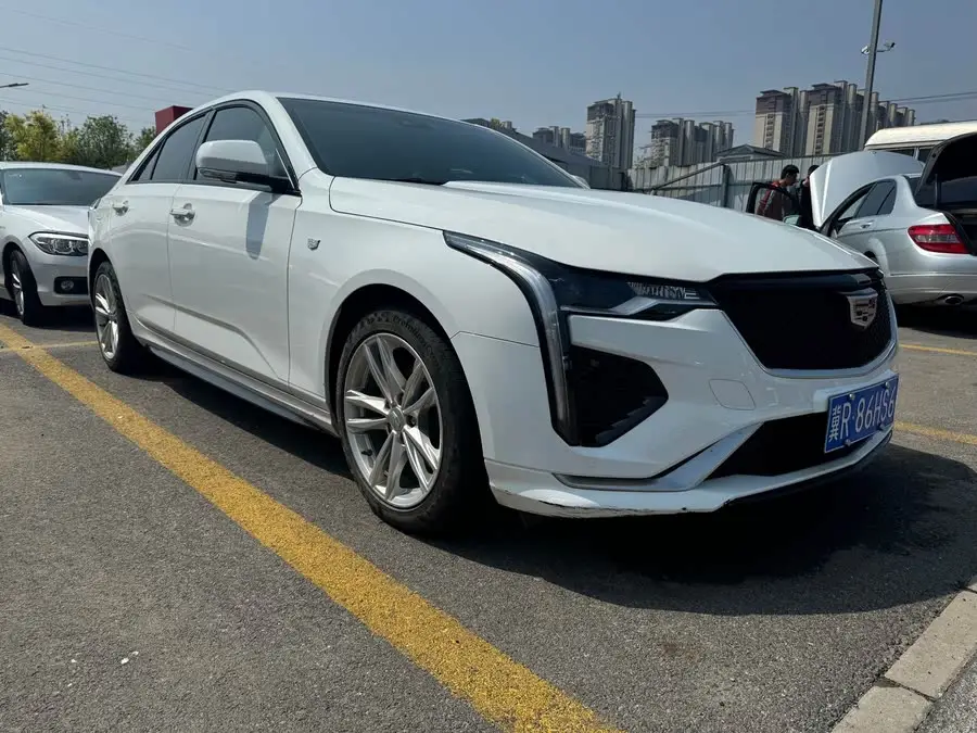 Cadillac CT4 2022 28T Luxury