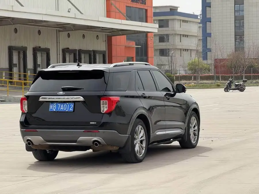 2020 إكسبلورر EcoBoost 285 الدفع الخلفي المحدود 7 مقاعد