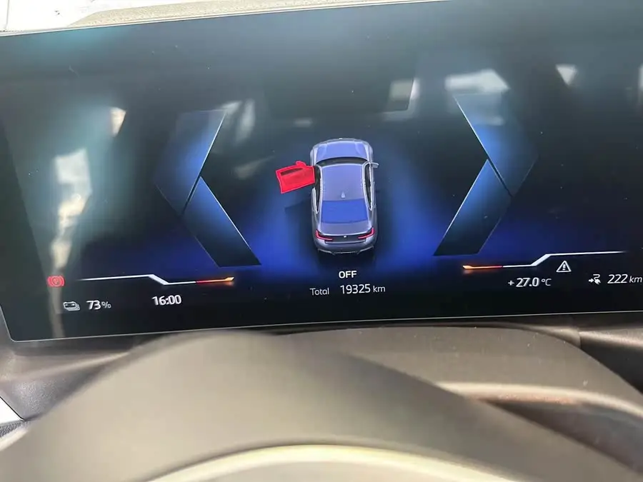 بي إم دبليو i3 2022 eDrive 35 L