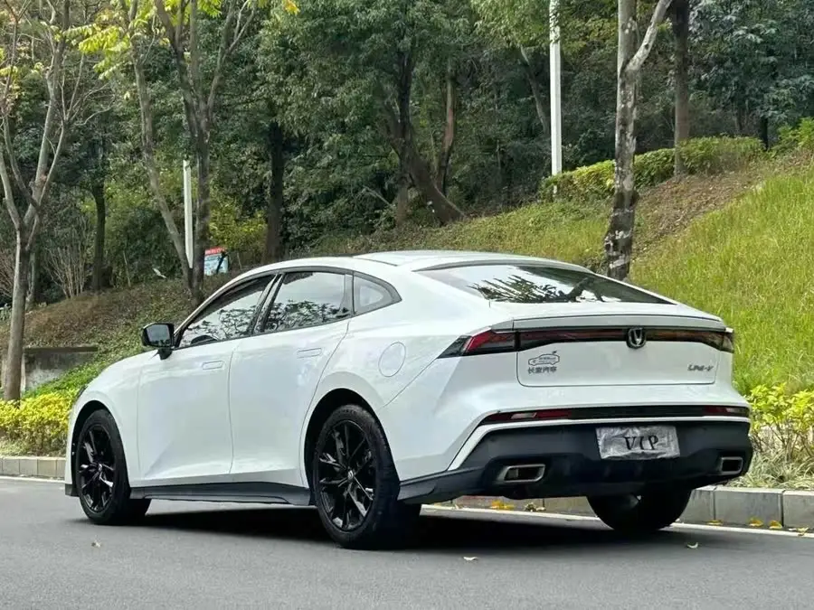 Changan UNI-V 2024 1.5T Premium