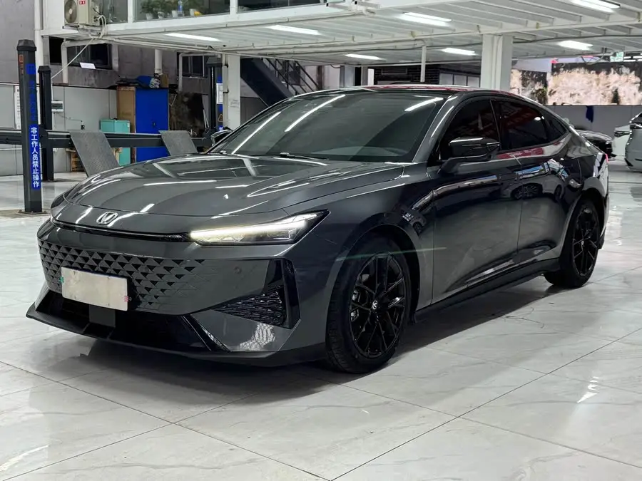 Changan UNI-V 2024 1.5T Premium