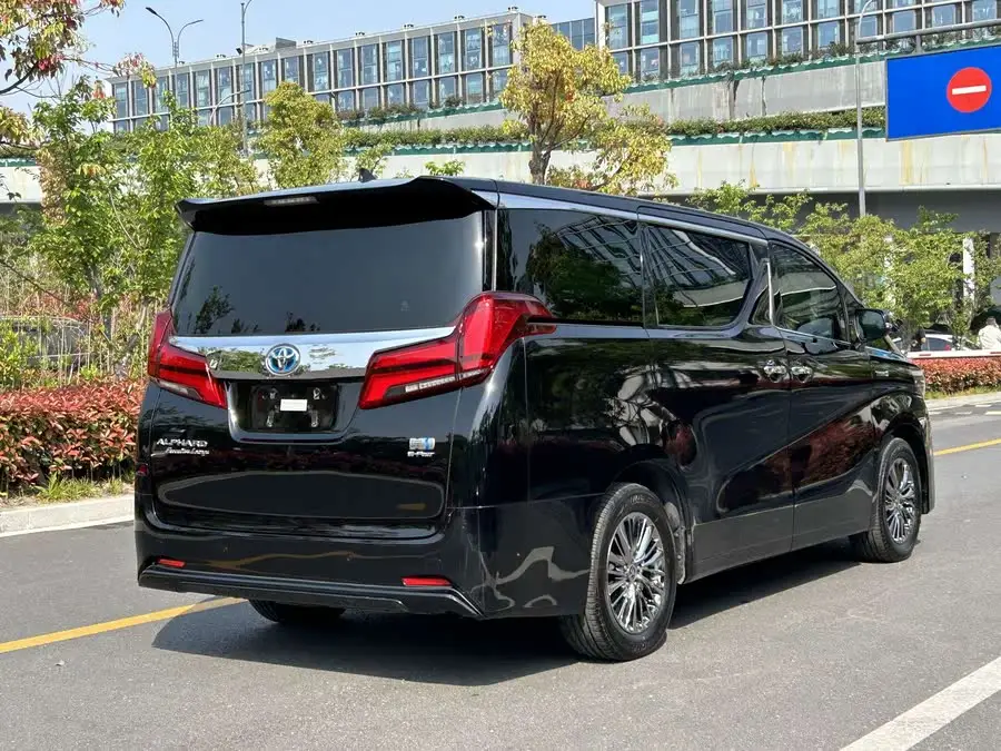 ألفارد 2020 هايبرد 2.5 لتر بريميوم