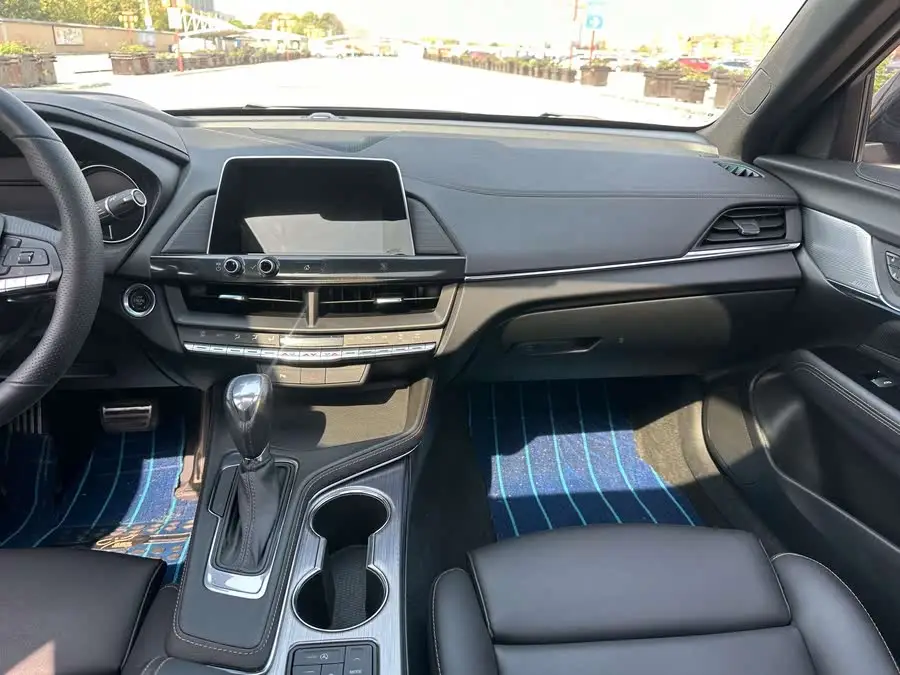 Cadillac CT4 2022 28T Luxury