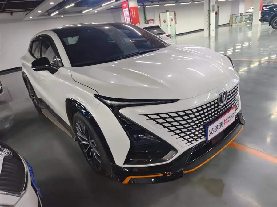 شانجان UNI-T 2022 1.5T الفاخرة