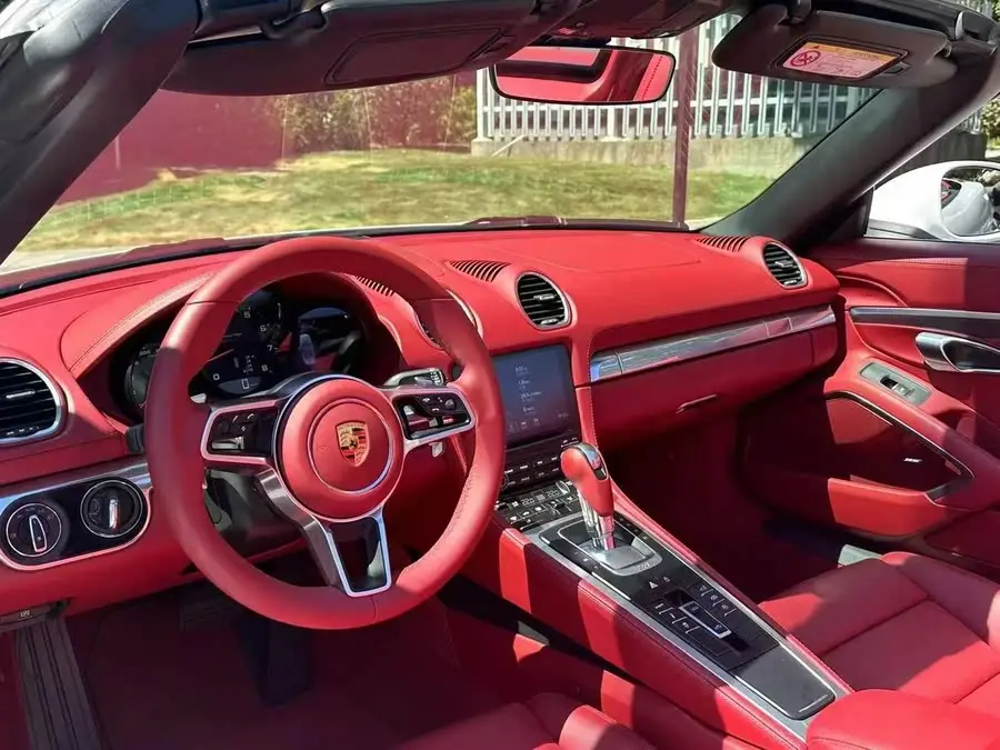 Porsche 718 2020 Model Boxster 2.0T