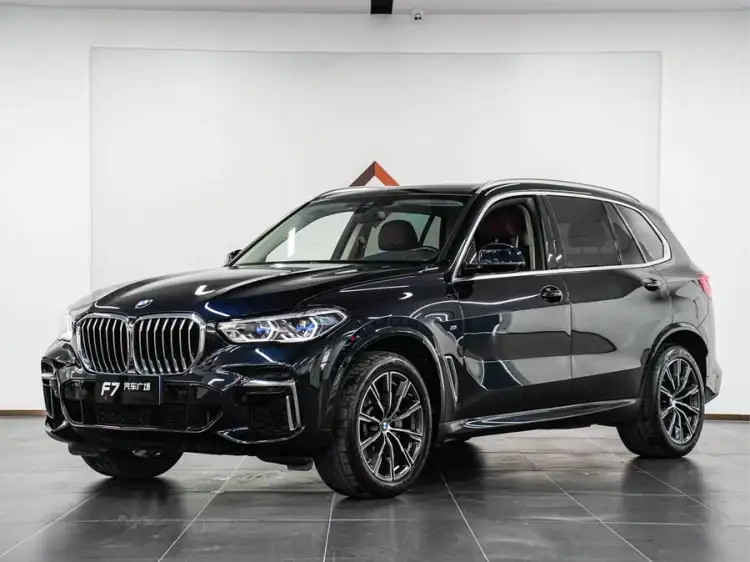 BMW X5 2022 xDrive 30Li Luxury M Sport Package