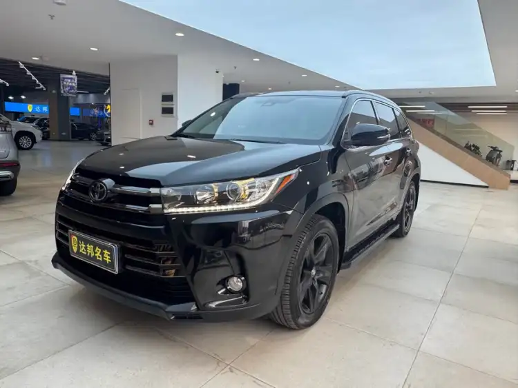 Highlander 2018 2.0T AWD Knight Edition 7-Seater National VI