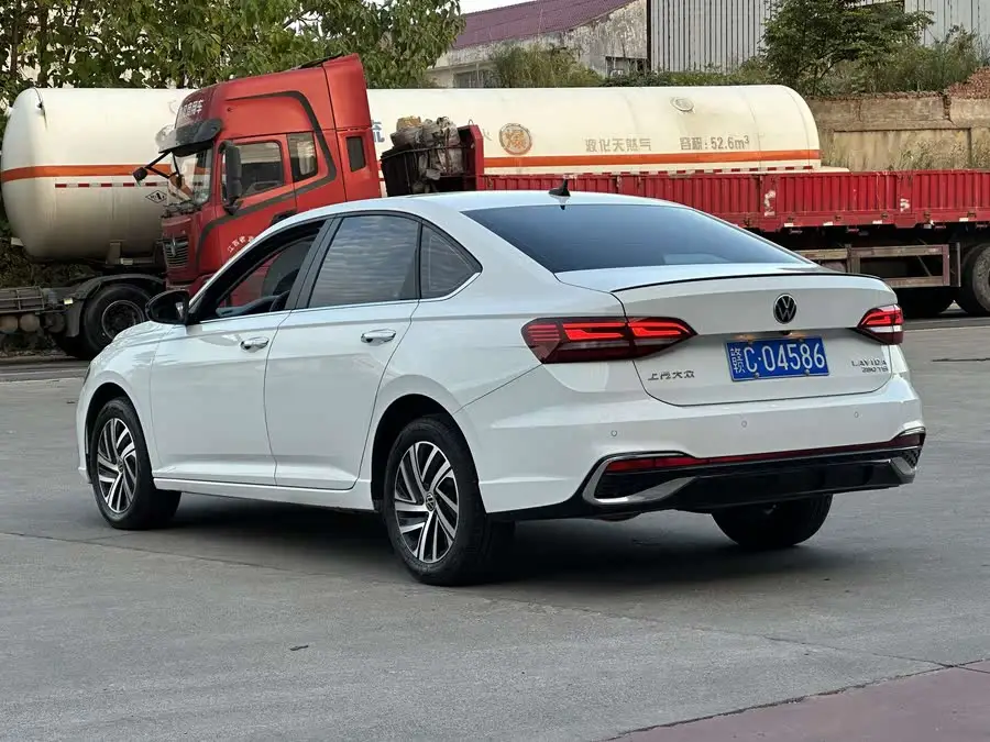 Lavida 2023 Model 280TSI DSG Yongyi Edition