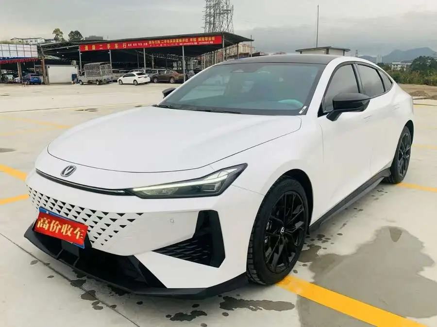 Changan UNI-V 2024 1.5T Premium