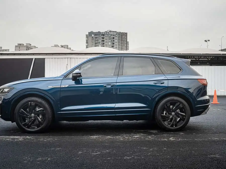 Touareg 2022 3.0 TSI R-Line Edition Black Sport Package