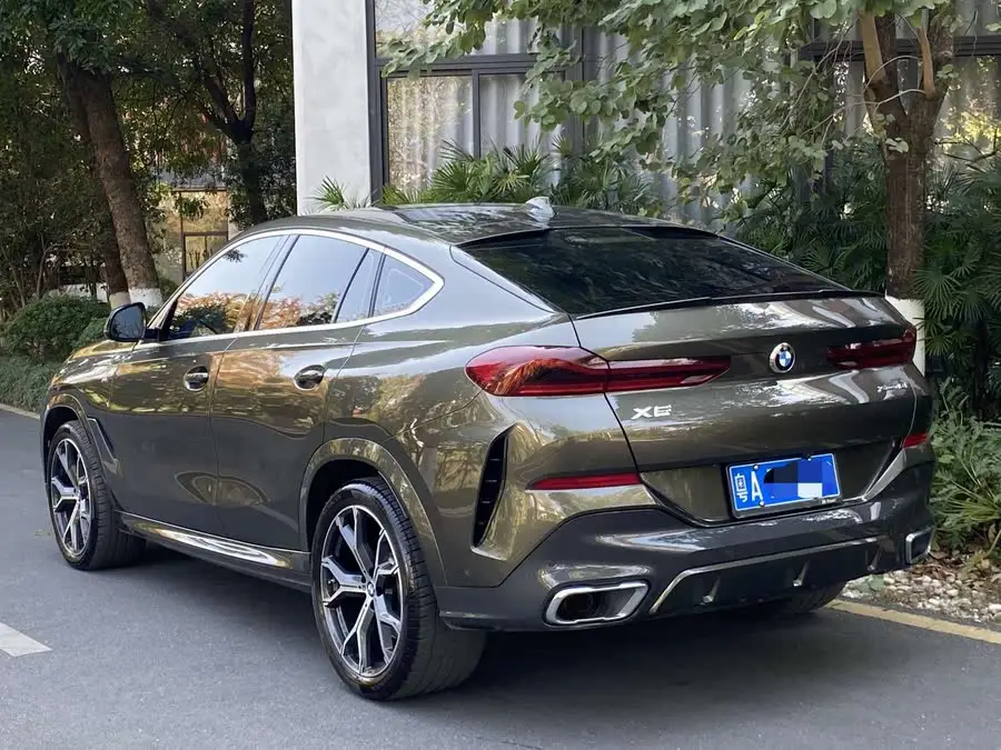 بي إم دبليو X6 2022 xDrive40i باقة M الرياضية الفاخرة