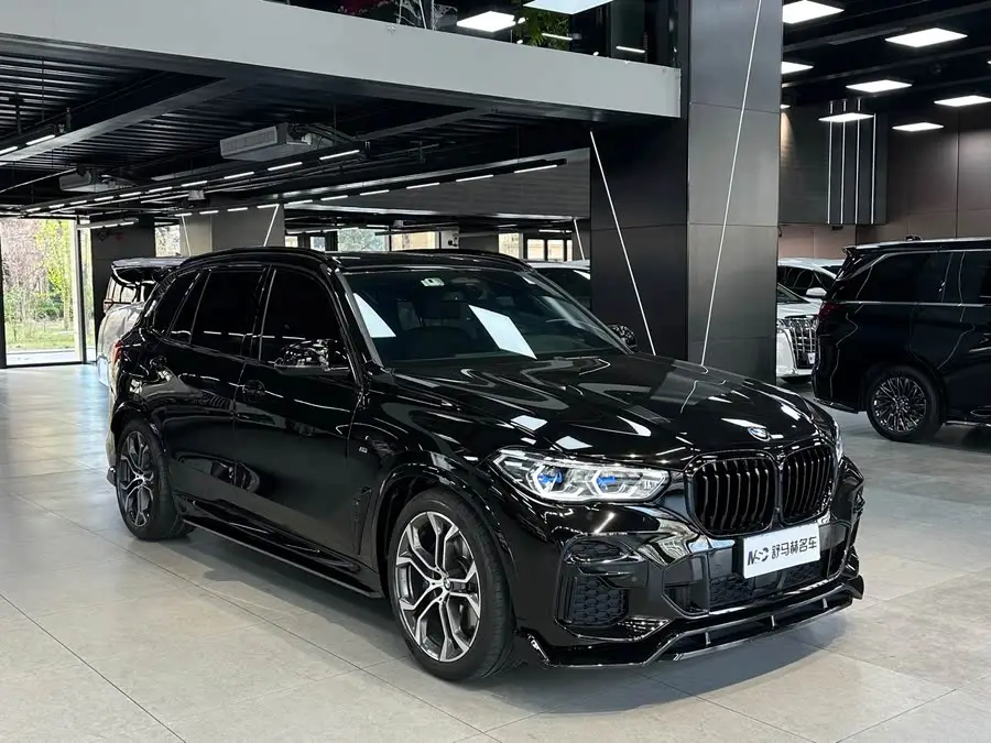 بي إم دبليو X5 موديل 2022 تحديث xDrive 40Li حزمة M الرياضية
