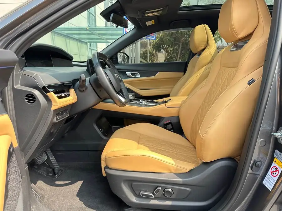 شانجان UNI-K 2021 2.0T نموذج متميز