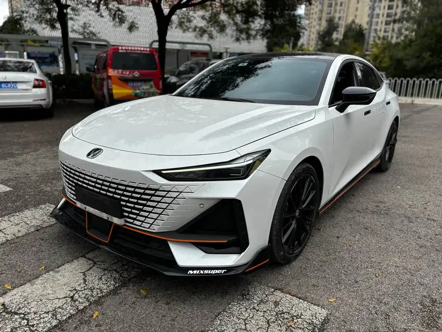 Changan UNI-V 2022 1.5T Sport Version