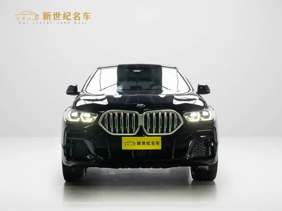 بي إم دبليو X6 2022 xDrive40i باقة M الرياضية الحصرية