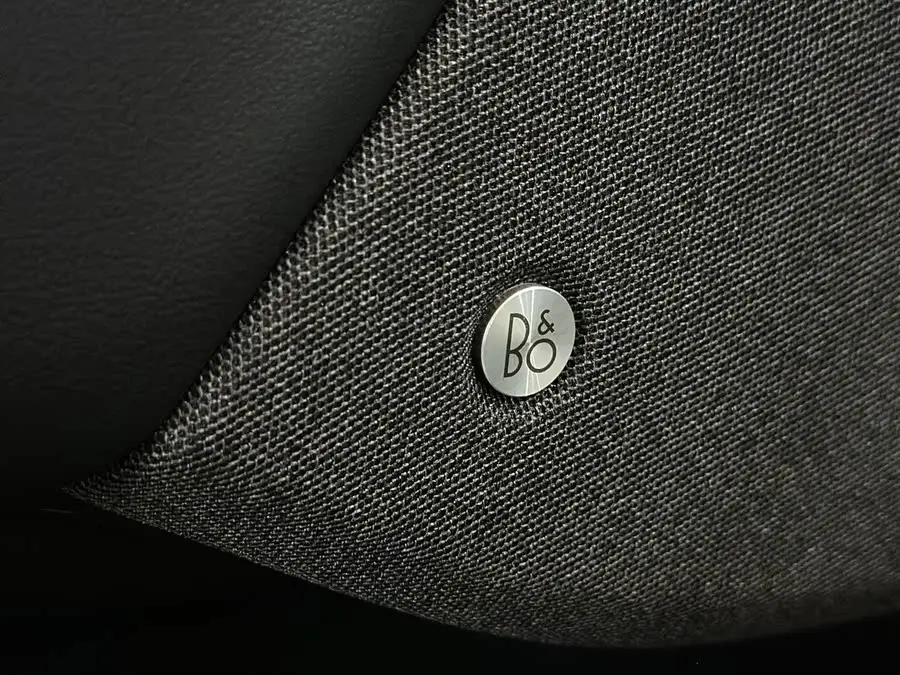 فورد موستانج ماخ-إي 2021 النسخة الفاخرة ذات الدفع الخلفي (مدى طويل)