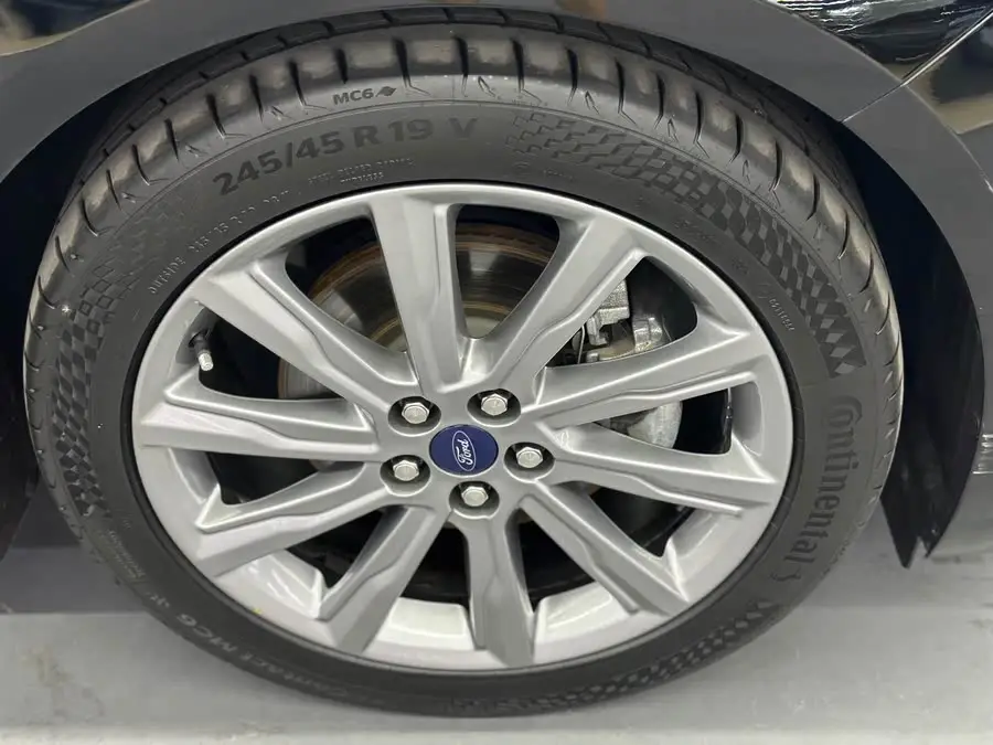 Taurus 2019 EcoBoost 245 Deluxe