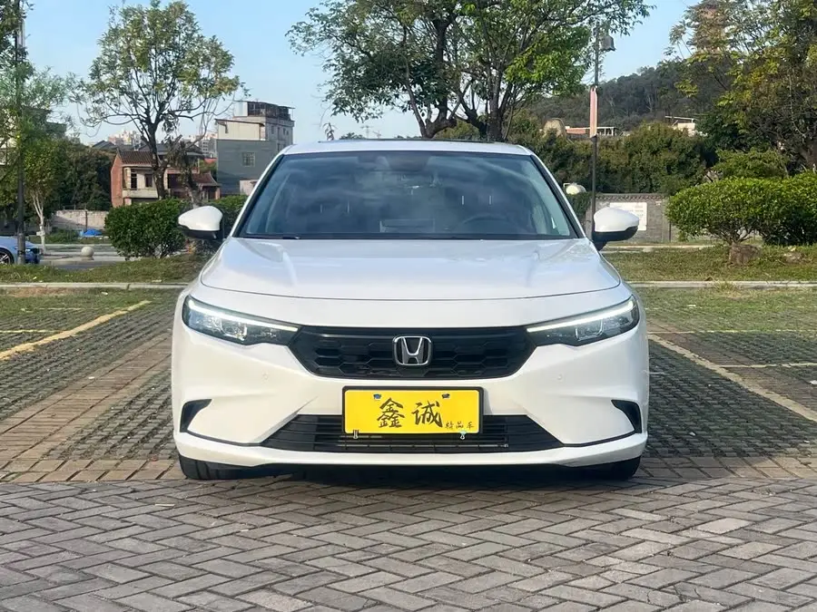 طراز 2022 240TURBO النسخة اليدوية الحصرية