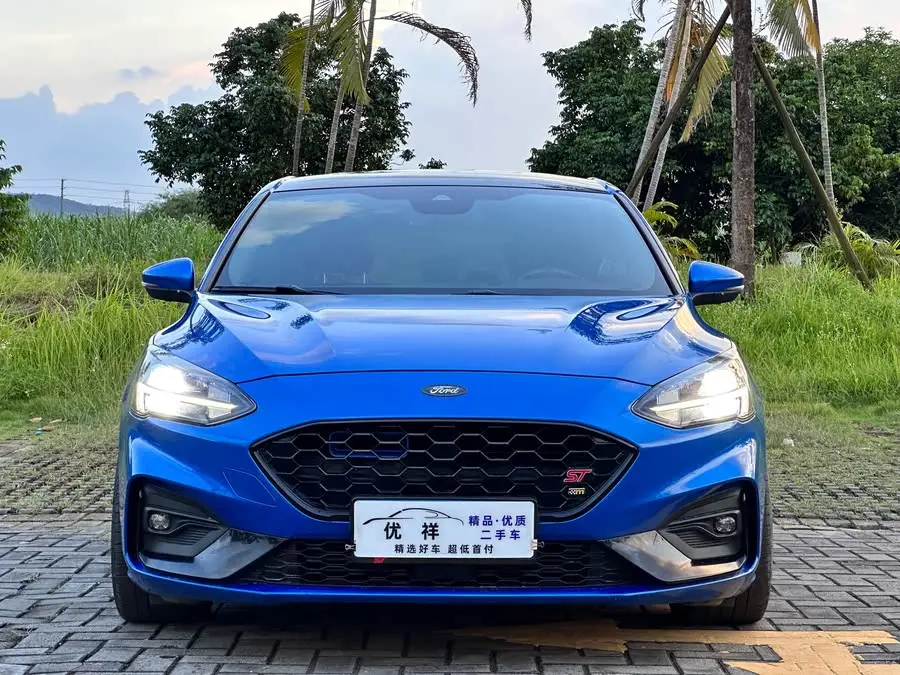 2021 فورد فوكس 2.0 لتر إيكوبوست 180 أوتوماتيكي ST لاين