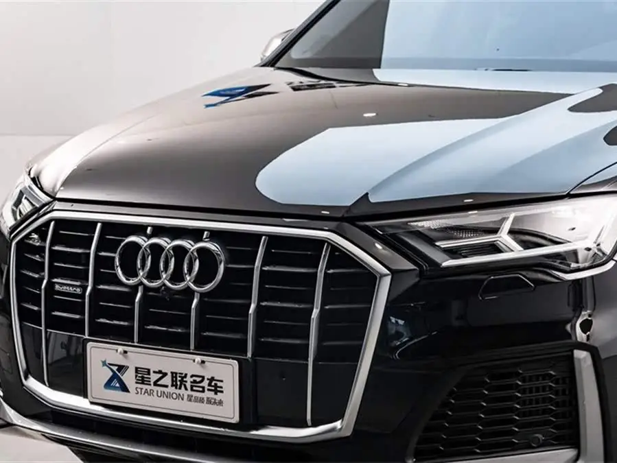 Audi Q7 2023 55 TFSI quattro S line Sport