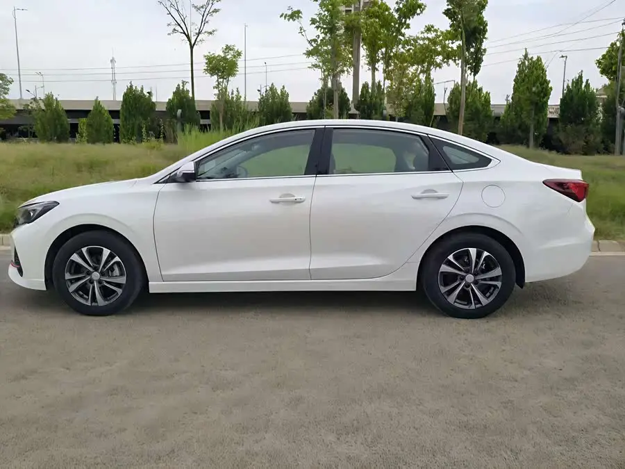 إيدونغ 2023 الإصدار المميز بلس بلو ويل NE 1.4T GDI DCT الإصدار الفاخر