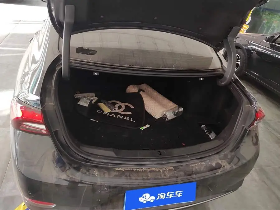 بيوك لاكروس 2022 552T فاخرة