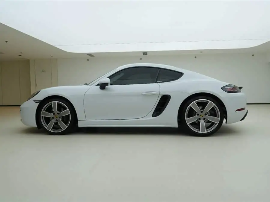 Porsche 718 2022 Cayman 2.0T