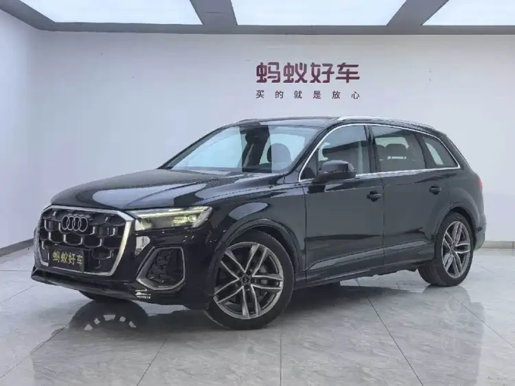 Audi Q7 2024 45 TFSI quattro S line Sport